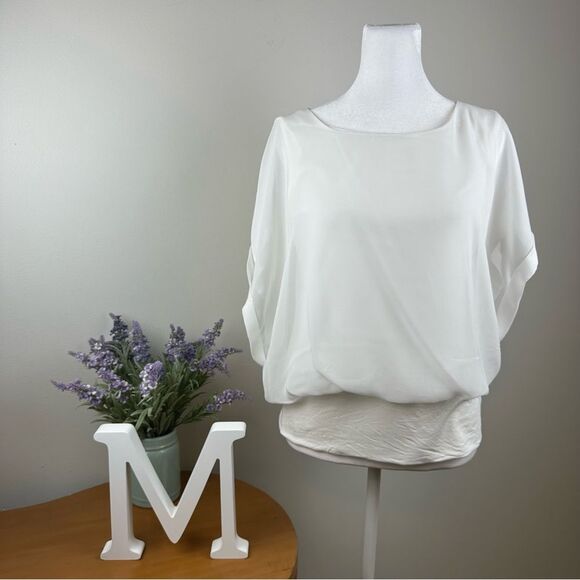 The Limited White Ruched banded Hem blouse - Size Small - EUC - Picture 2 of 6
